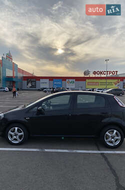 Хэтчбек Fiat Punto 2011 в Ровно
