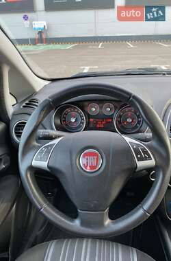 Хэтчбек Fiat Punto 2011 в Ровно