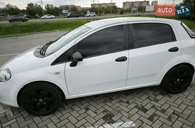 Хэтчбек Fiat Punto 2014 в 