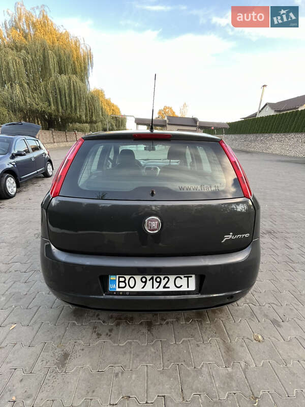 Хетчбек Fiat Punto 2011 в Підволочиську