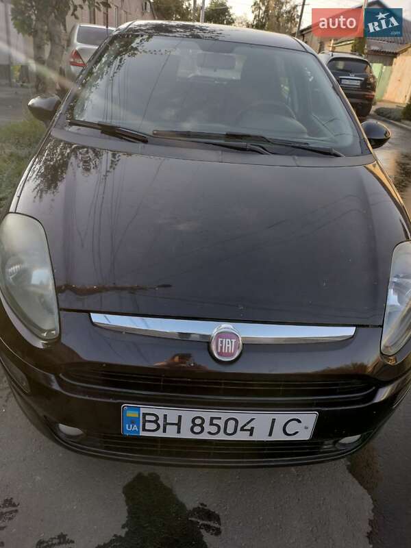 Хэтчбек Fiat Punto 2012 в Измаиле фото 13 Хэтчбек Fiat Punto 2012 в Измаиле