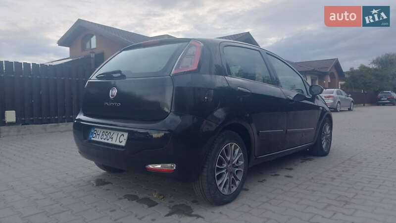 Хэтчбек Fiat Punto 2012 в Измаиле фото 10 Хэтчбек Fiat Punto 2012 в Измаиле