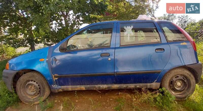Хетчбек Fiat Punto 1999 в Галичі