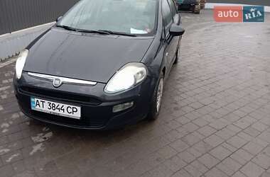 Хэтчбек Fiat Punto 2010 в 