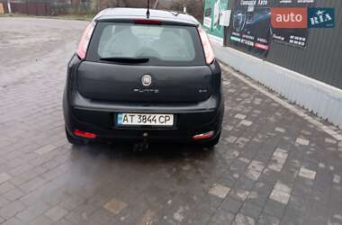 Хэтчбек Fiat Punto 2010 в 