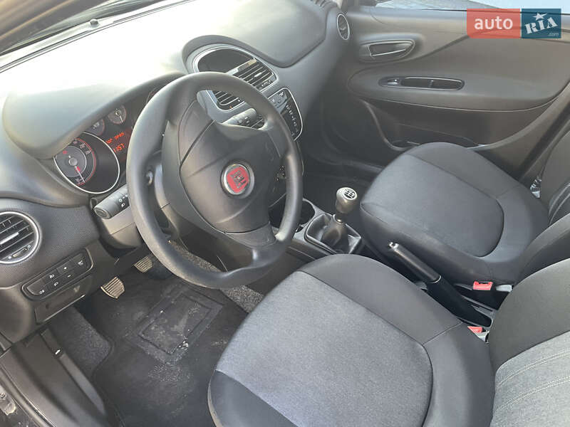 Хэтчбек Fiat Punto 2017 в Луцке