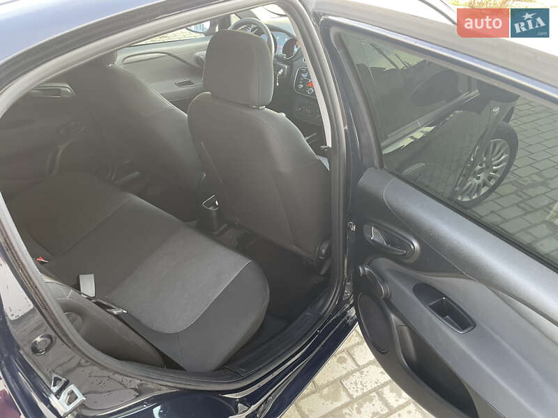 Хэтчбек Fiat Punto 2017 в Луцке