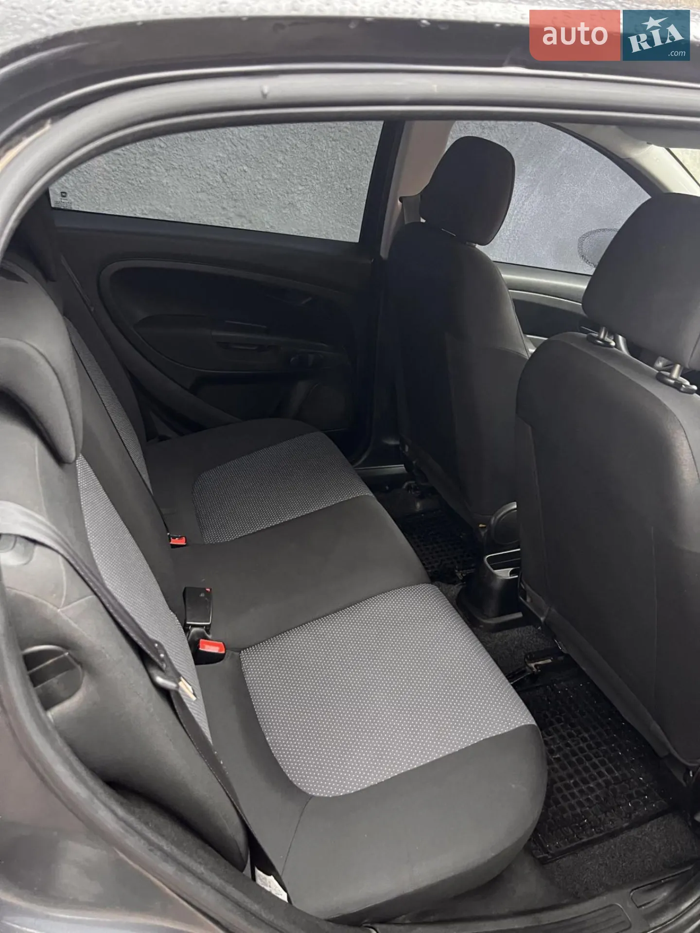 2011 Fiat Punto - мініатюра 8