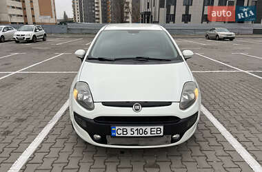 Хэтчбек Fiat Punto 2011 в Киеве