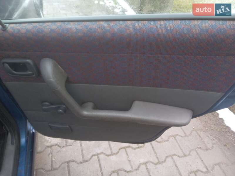 Хетчбек Fiat Punto 1997 в Чернівцях фото 66 Хетчбек Fiat Punto 1997 в Чернівцях