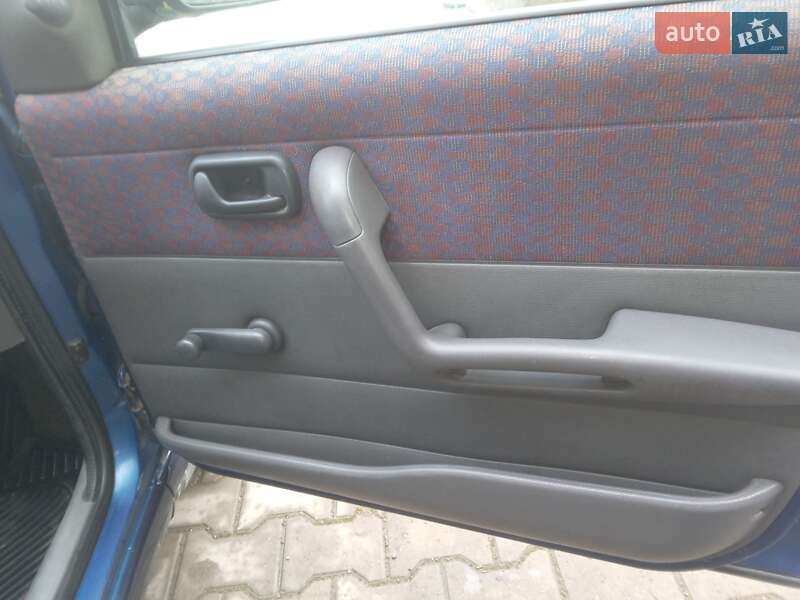 Хетчбек Fiat Punto 1997 в Чернівцях фото 100 Хетчбек Fiat Punto 1997 в Чернівцях