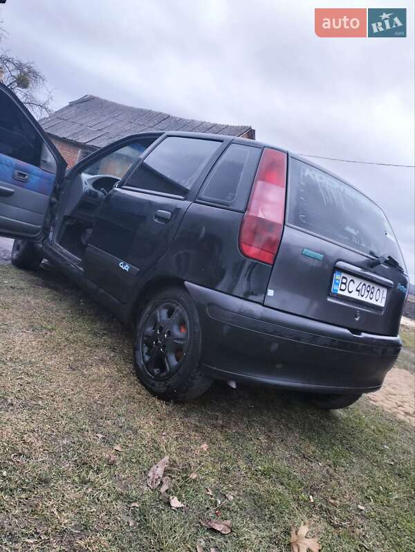 Хэтчбек Fiat Punto 1998 в Луцке