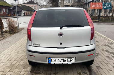 Хэтчбек Fiat Punto 2008 в 