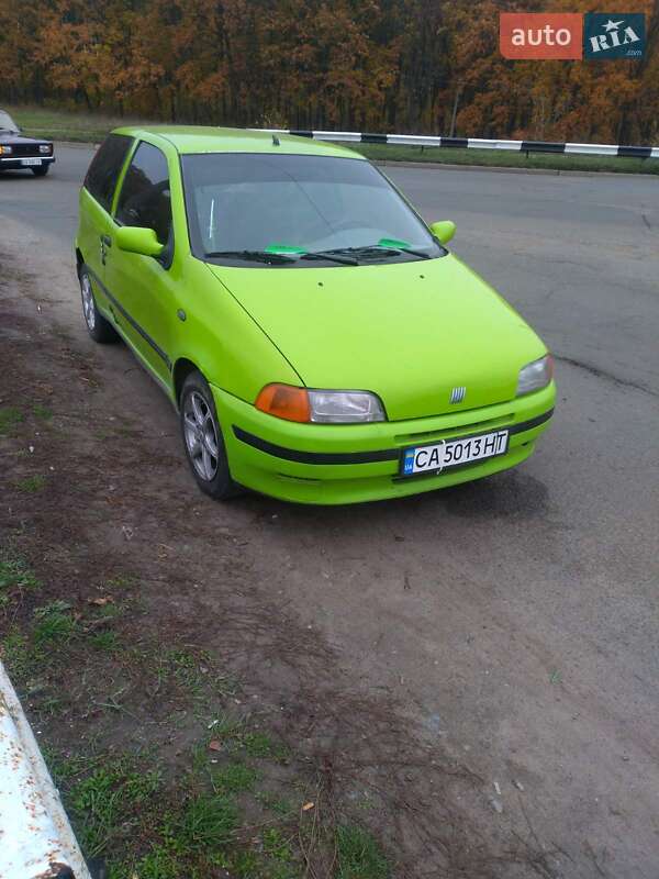 Хэтчбек Fiat Punto 1995 в Черкассах фото 2 Хэтчбек Fiat Punto 1995 в Черкассах