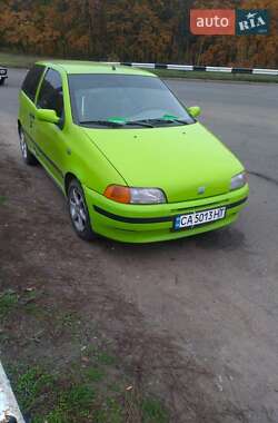 Хэтчбек Fiat Punto 1995 в 