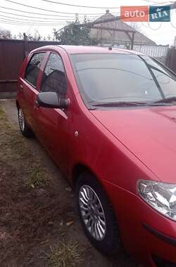 Хэтчбек Fiat Punto 2011 в 