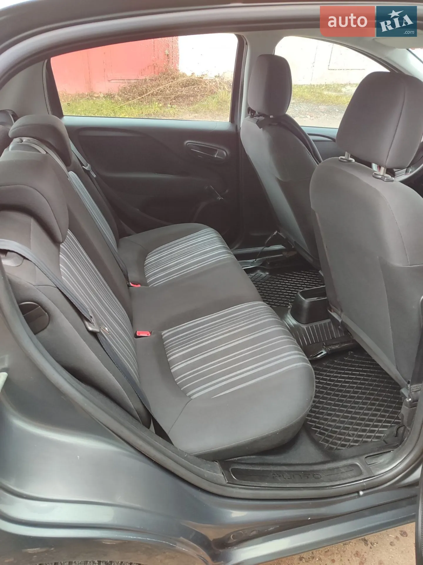 2011 Fiat Punto - мініатюра 7