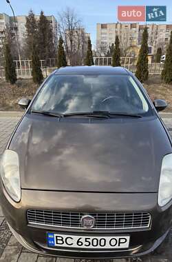 Хэтчбек Fiat Punto 2009 в 