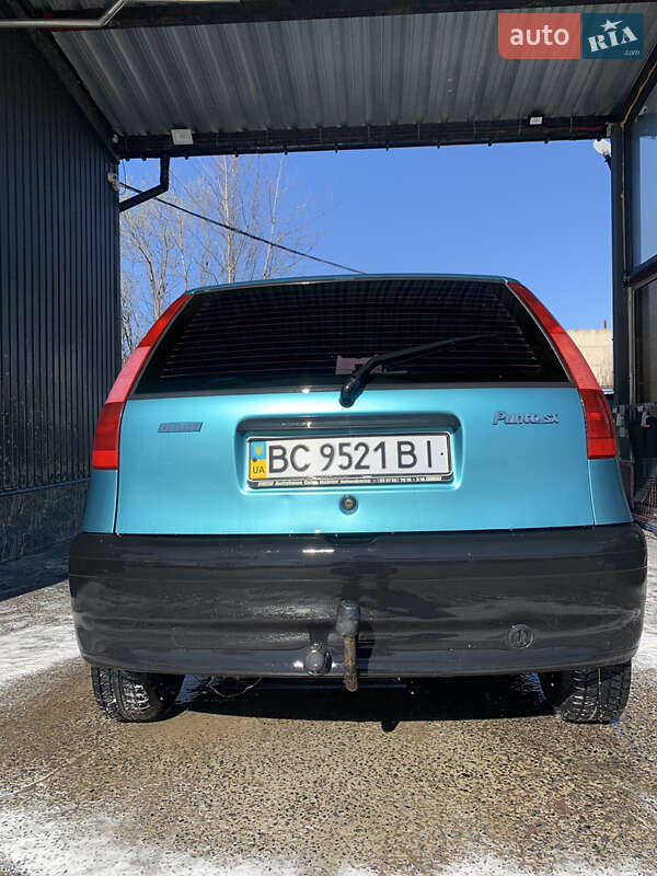Хэтчбек Fiat Punto 1995 в Трускавце