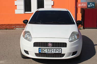 Хэтчбек Fiat Punto 2009 в Жовкве