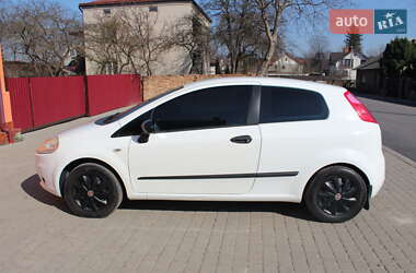 Хэтчбек Fiat Punto 2009 в Жовкве