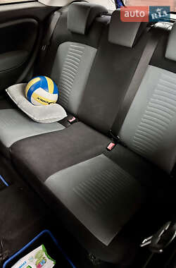 Хэтчбек Fiat Punto 2007 в 