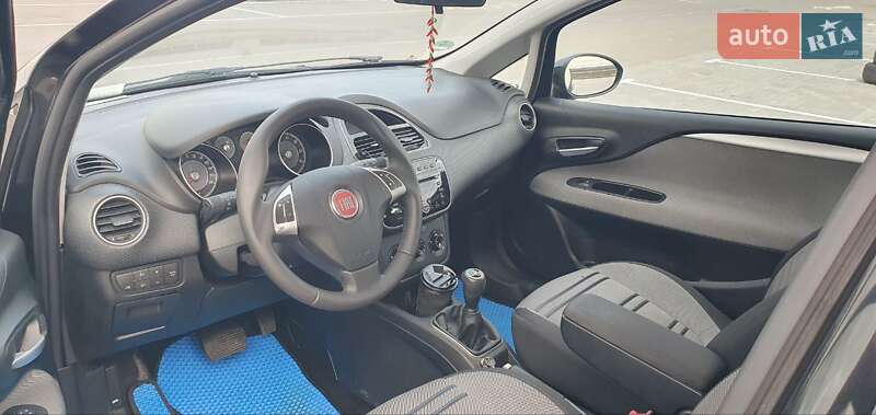Хетчбек Fiat Punto 2011 в Києві