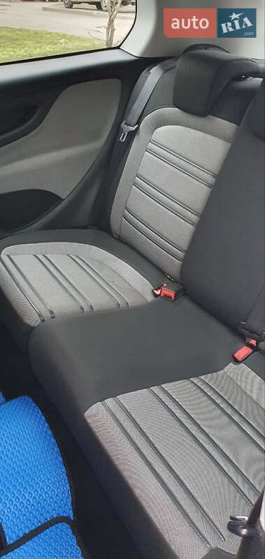 Хетчбек Fiat Punto 2011 в Києві