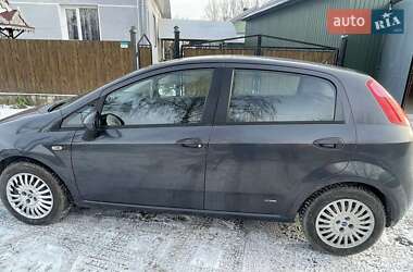 Хэтчбек Fiat Punto 2007 в 