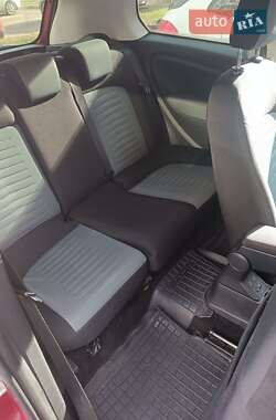 Хетчбек Fiat Punto 2009 в 