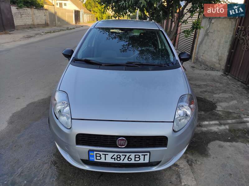 Хэтчбек Fiat Punto 2010 в Херсоне фото 7 Хэтчбек Fiat Punto 2010 в Херсоне