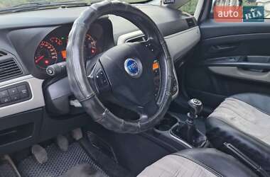 Хэтчбек Fiat Punto 2006 в 