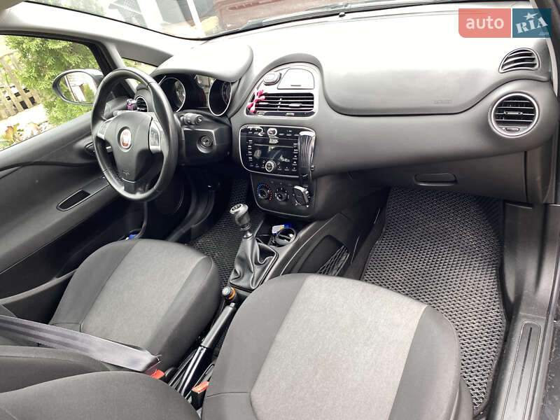 Хэтчбек Fiat Punto 2014 в Черкассах