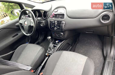 Хэтчбек Fiat Punto 2014 в 
