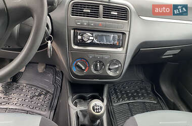 Хэтчбек Fiat Punto 2008 в 