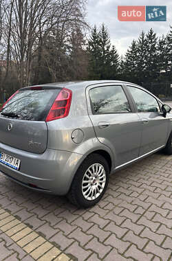 Хэтчбек Fiat Punto 2008 в 