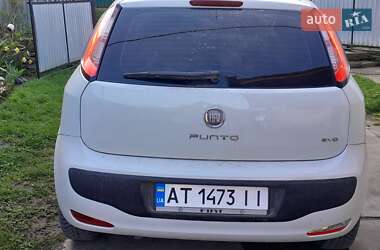 Хэтчбек Fiat Punto 2010 в 