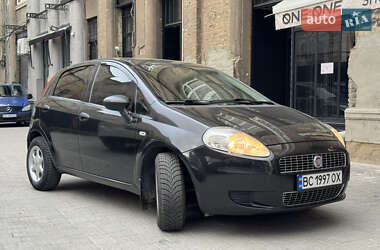 Хэтчбек Fiat Punto 2009 в 