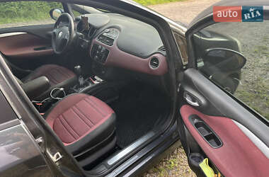 Хэтчбек Fiat Punto 2011 в Пустомытах