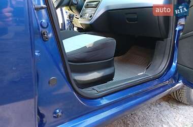 Хэтчбек Fiat Punto 2006 в 