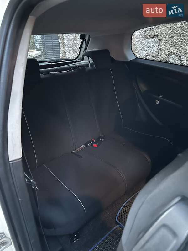 Хэтчбек Fiat Punto 2011 в Ивано-Франковске