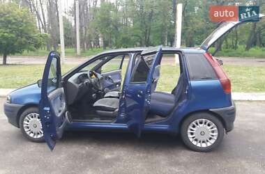 Хетчбек Fiat Punto 1999 в 