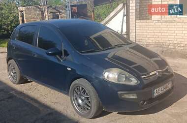 Хетчбек Fiat Punto 2011 в 