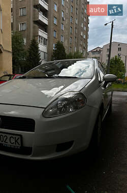 Хетчбек Fiat Punto 2011 в Івано-Франківську