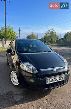 Хэтчбек Fiat Punto 2011 в 