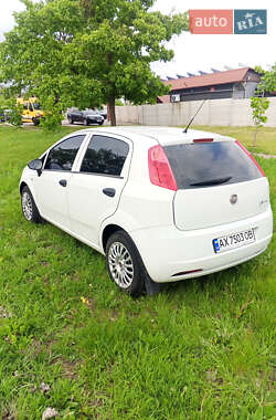 Хэтчбек Fiat Punto 2009 в 