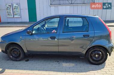 Хэтчбек Fiat Punto 2001 в 