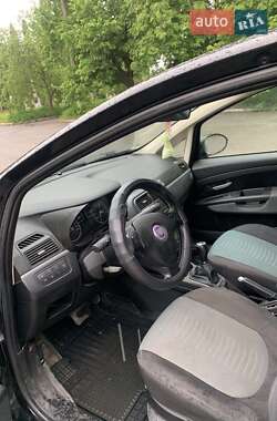 Хэтчбек Fiat Punto 2007 в 