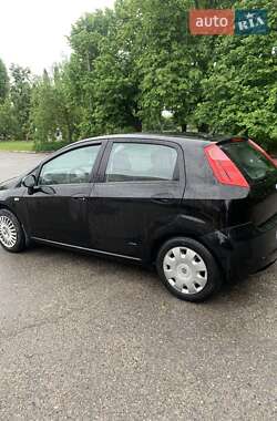 Хэтчбек Fiat Punto 2007 в 