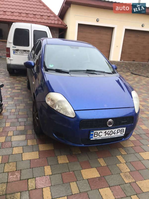 Хетчбек Fiat Punto 2008 в Львові